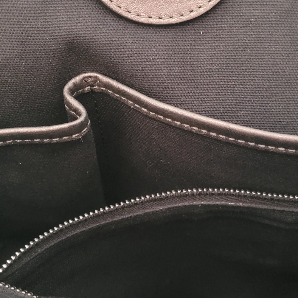 Burberry Tote Bag - Picture 4 of 8